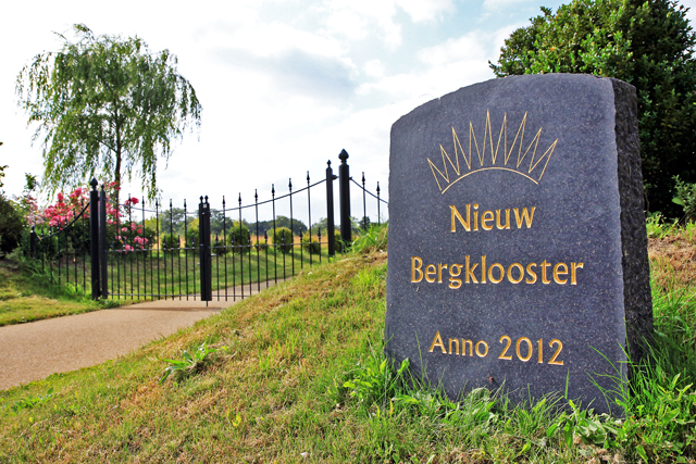 3 Entree Nieuw Bergklooster 2013 2298