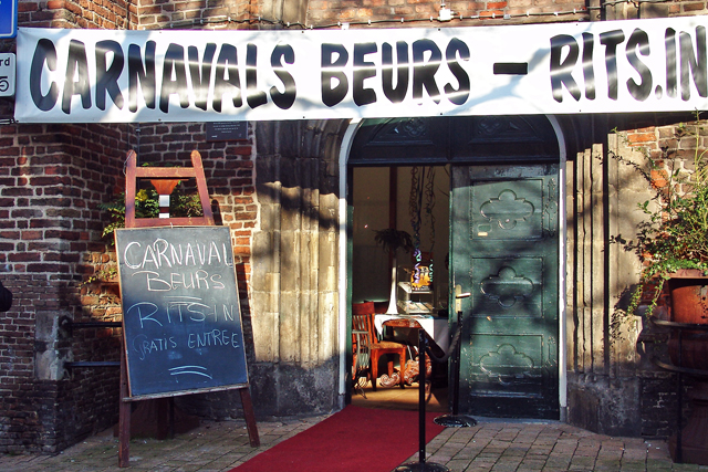 Carnavalsbeurs DSC07425 640