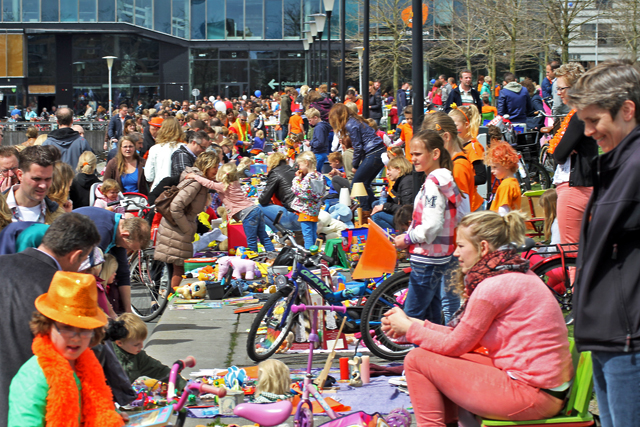 Kleedjesmarkt Stadshagen 2013 9858