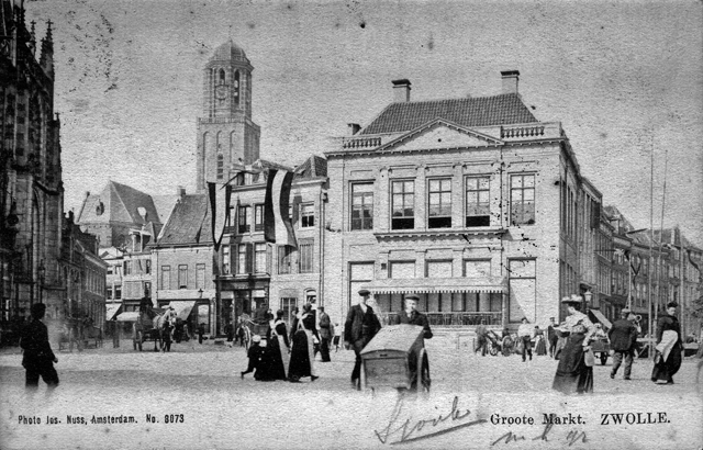 Koninginnedag rond 1900 Grote Markt HCO PBKR1438bew