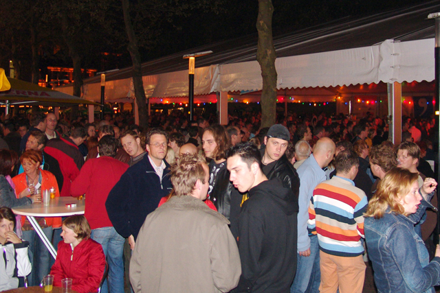 Koninginnenacht 2005 Scrum DSC02945