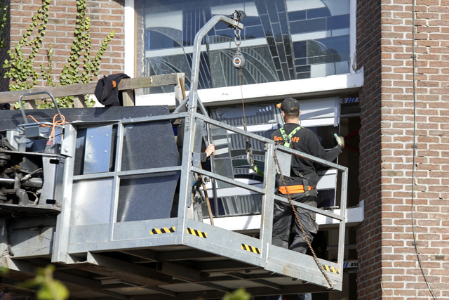 Emmauskerk   Verwijderen glas in loodramen 13102021 4537 640px