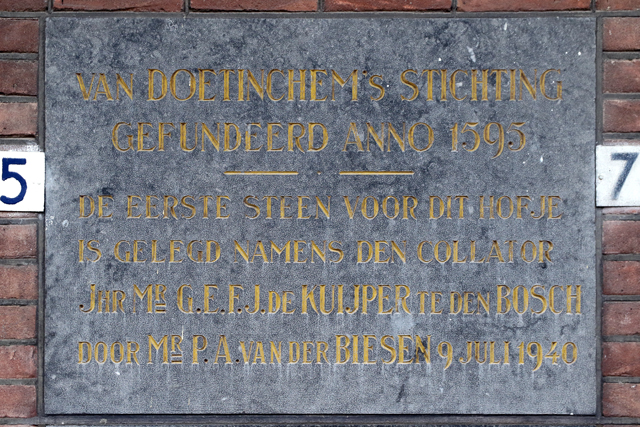 Gevelsteen Albert Cuijpstraat 1 15 7V6A2934
