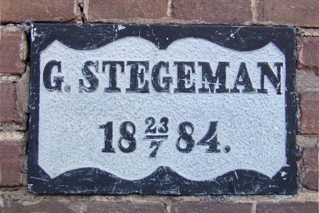 Gevelsteen Jaartal Buitenkant 28 DSC09485