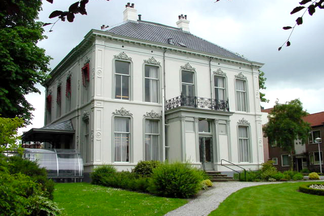 Gevelstenen Binnengasthuis 18062001 DSC00331