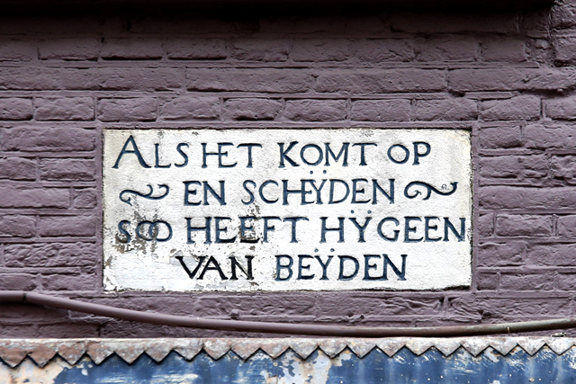 Opschrift Sassenstraat 5 4929