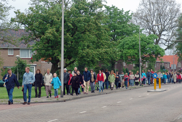 Dodenherdenking Haersterveerweg 04052005 DSC03211