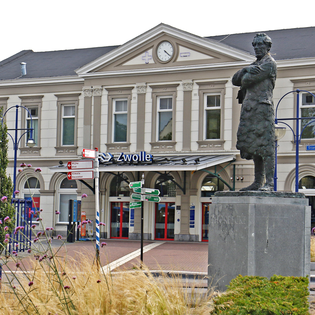 Thorbecke Stationsplein 2015 7V6A2716