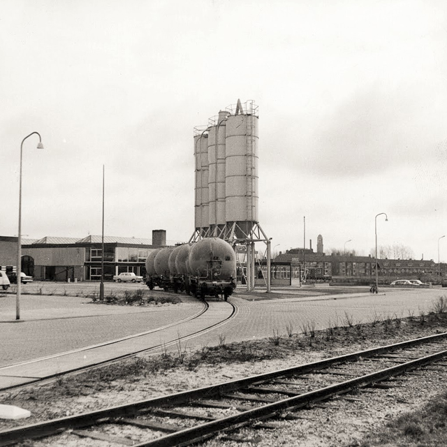 12 4 2006 cement aanvoer Kamphuis (coll. K. Haar)