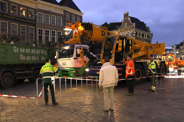 Kerstboom Opzetten 06122017 7V6A2919