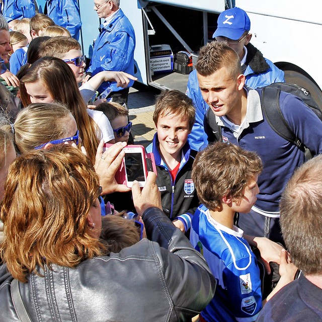 PEC Zwolle Vertrek bus bekerfinale 4544