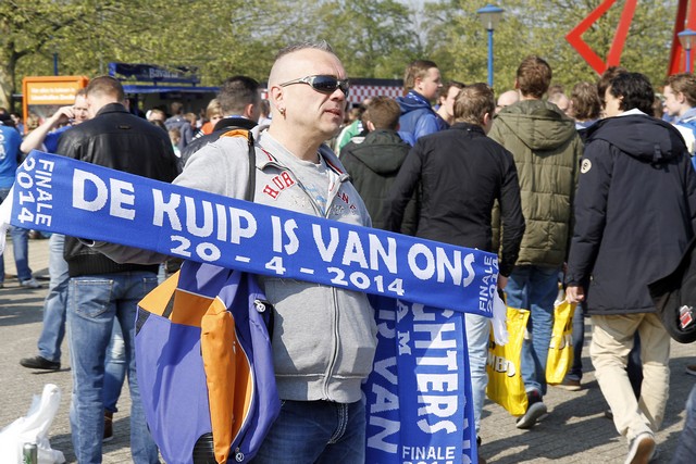 Vertrek Supportersbussen 2014 4821