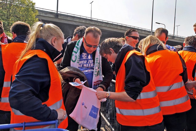 Vertrek Supportersbussen 2014 4952