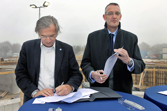 Zwembad Vrolijkheid Ondertekening 6569