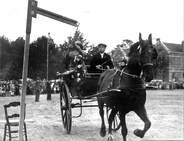 Turfmarkt Ringrijderij 1930 Zwolle 700jr PBKR4688