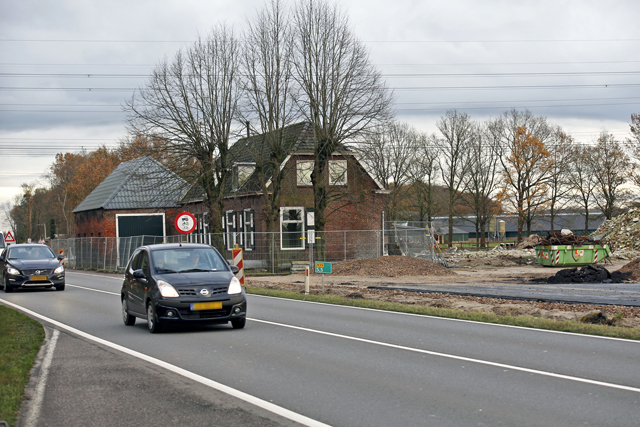 Heinoseweg Cafe De Zon Asfaltering 24112017 5166