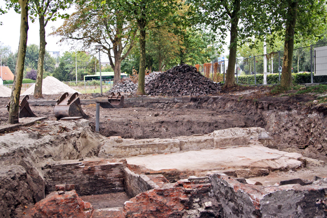 Archeologisch onderzoek parkeerplaats Kamperpoort 2009 8250