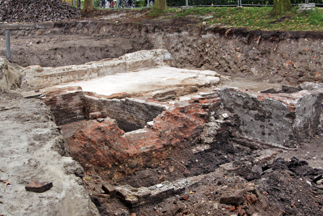 Archeologisch onderzoek parkeerplaats Kamperpoort 2009 8256