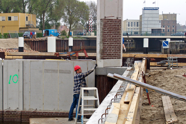 Bouw Keersluis 2005 DSC02472