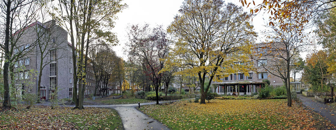 Zustershuis Verpleeghuis Tuin 1444 Pano