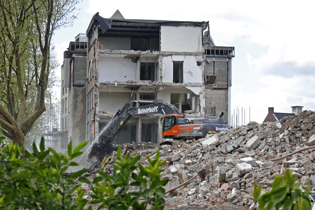 Sloop Personeelsflat Weezenlanden 26042018 4800
