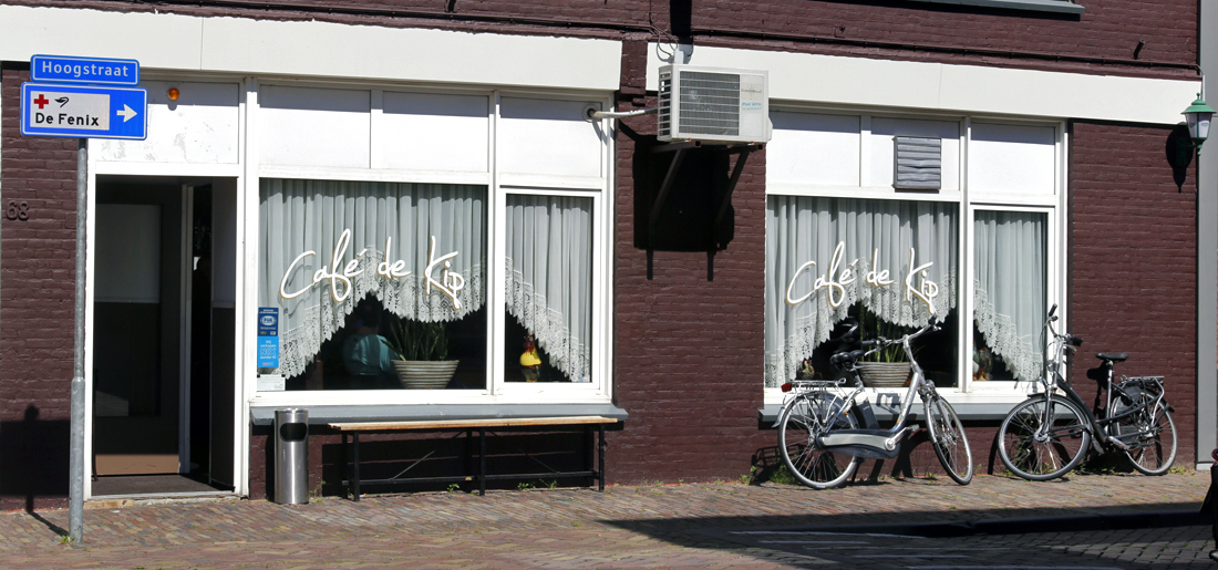 Cafe De Kip 04082017 3649 Pano