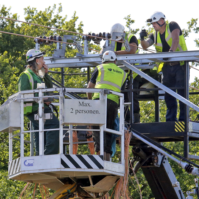 Kamperlijn Eerste bedrading Veerallee 18062017 7053