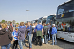 Intro Vertrek Supportersbussen